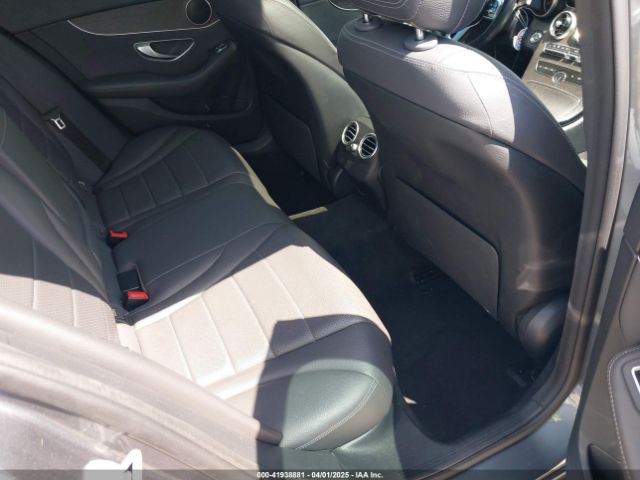 WDDWF8DB9KR506000 Mercedes-Benz C 300