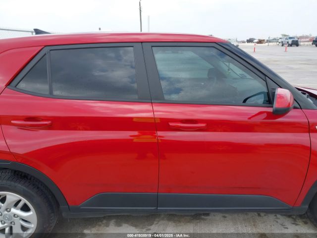 KMHRB8A38MU118932 Hyundai Venue Se