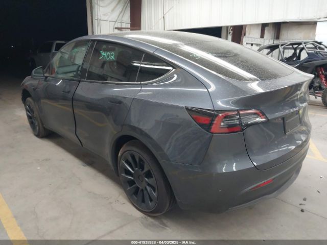 7SAYGDEE3PF758908 Tesla Model Y
