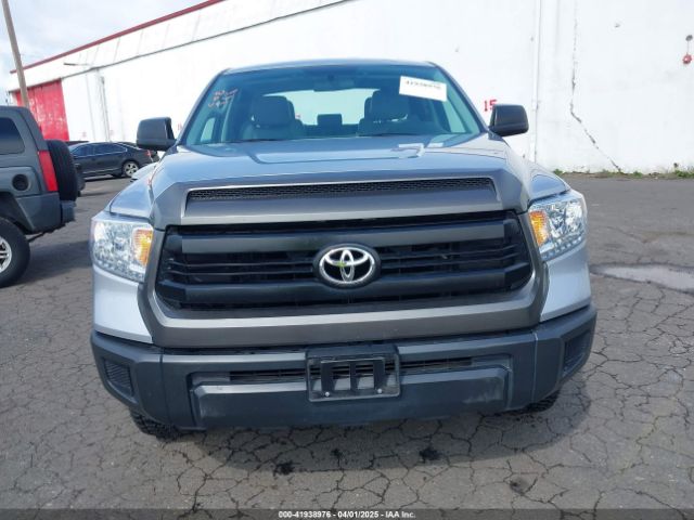5TFUM5F1XEX056433 Toyota Tundra Sr 4.6l V8