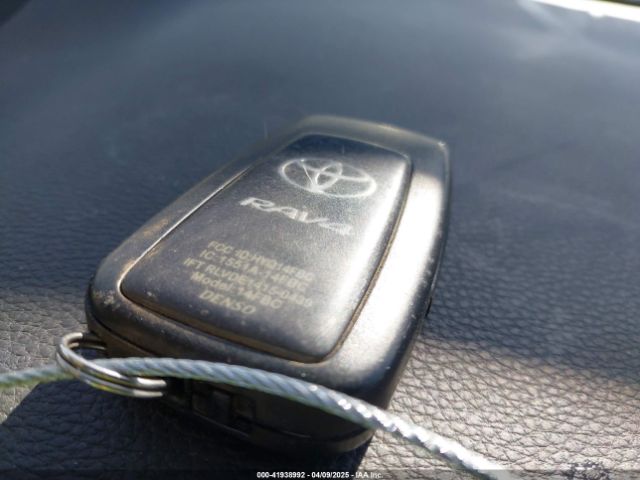 JTMC1RFV7KD028911 Toyota Rav4 Xle Premium