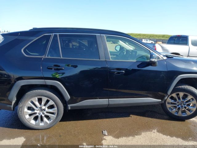 JTMC1RFV7KD028911 Toyota Rav4 Xle Premium