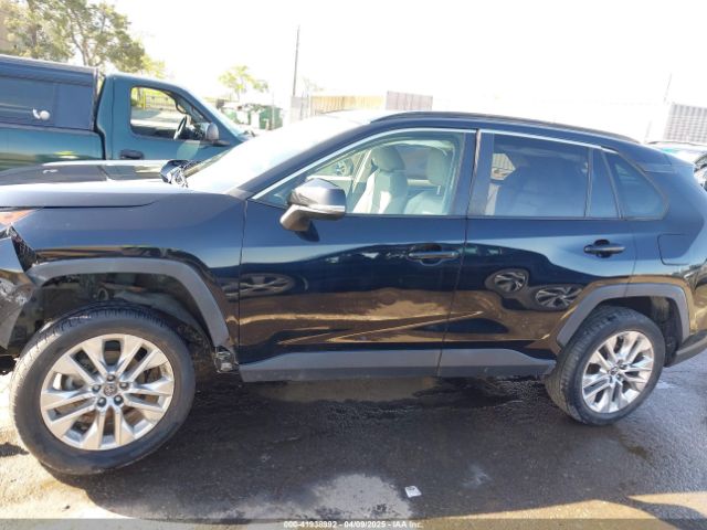 JTMC1RFV7KD028911 Toyota Rav4 Xle Premium