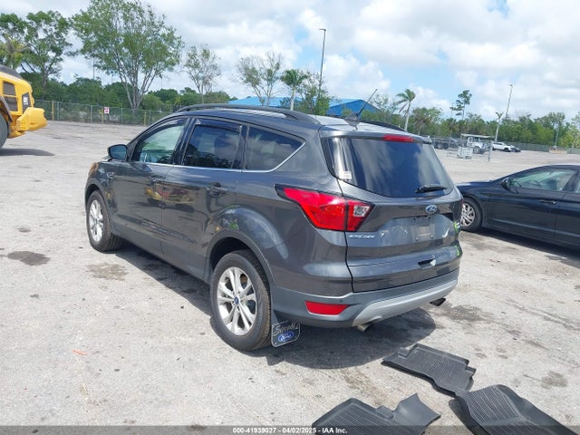 1FMCU9HD5KUA84790 Ford ESCAPE SEL