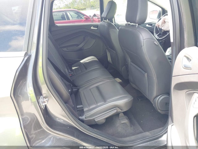 1FMCU9HD5KUA84790 Ford ESCAPE SEL