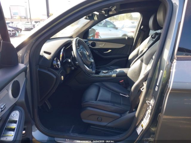 WDC0G4JB9KV135836 Mercedes-Benz GLC 300