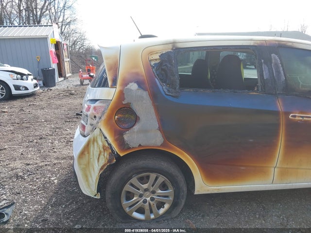 1G1JG6SG7H4171757 Chevrolet Sonic Lt Auto