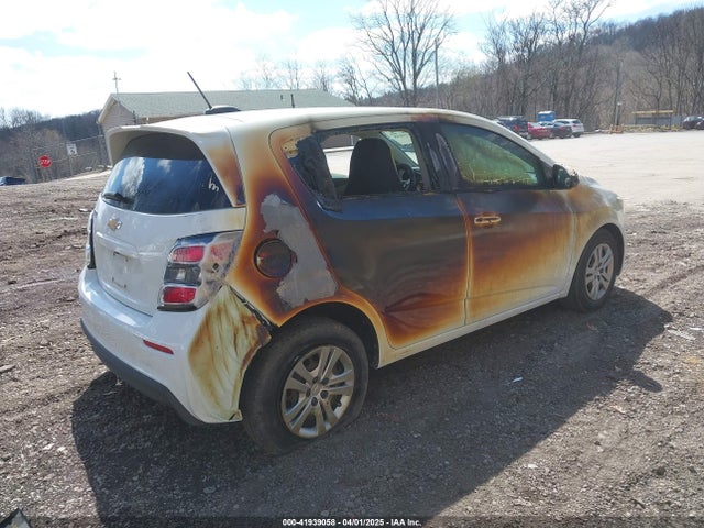 1G1JG6SG7H4171757 Chevrolet Sonic Lt Auto