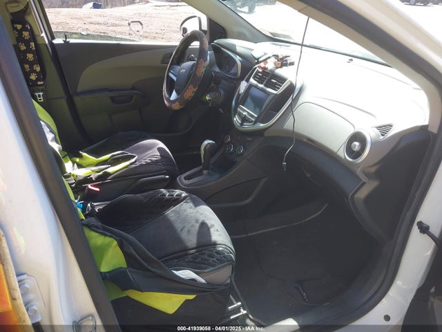 1G1JG6SG7H4171757 Chevrolet Sonic Lt Auto