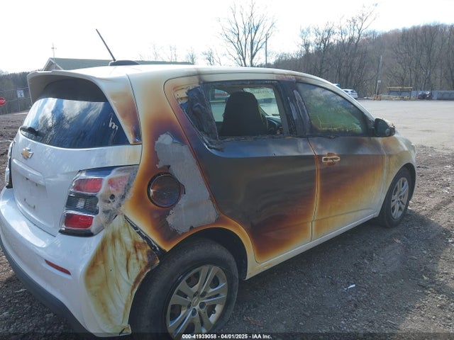 1G1JG6SG7H4171757 Chevrolet Sonic Lt Auto