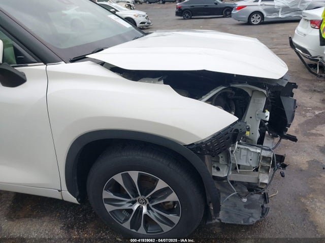 Toyota Highlander Xle 2021 5TDGZRAH2MS525867 Image 19