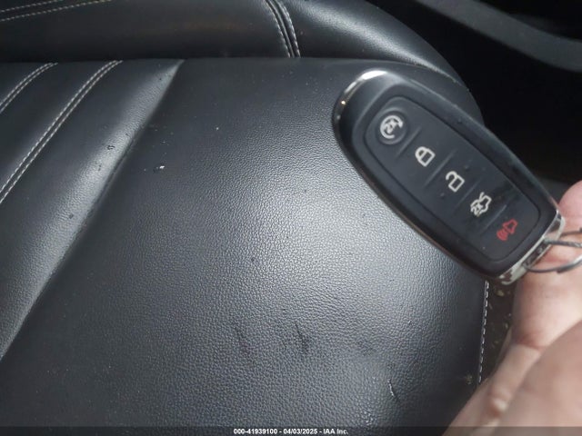 Ford ESCAPE SEL 2019 1FMCU0HD0KUA50333 Image 11