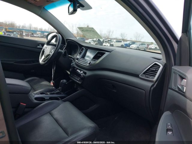 KM8J33A22HU396736 Hyundai Tucson Limited