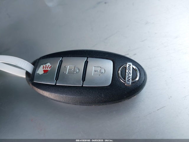 5N1DR2MN2HC610660 Nissan Pathfinder S