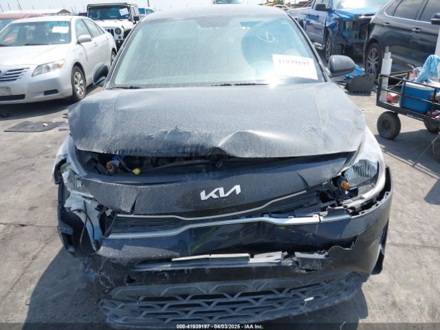 3KPA24AD1PE545813 KIA RIO LX