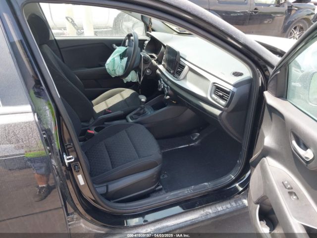 3KPA24AD1PE545813 KIA RIO LX