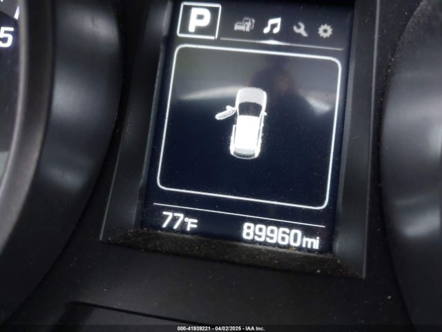 5NMZTDLB9JH060895 Hyundai Santa Fe Sport 2.4l