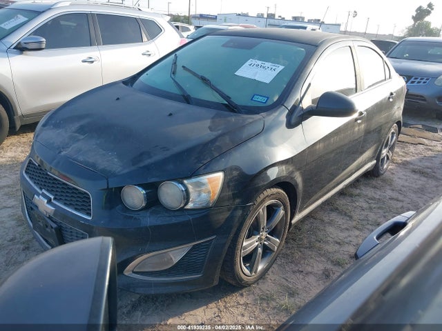 Chevrolet Sonic Rs Auto 2015 1G1JG5SB2F4147779 Image 2