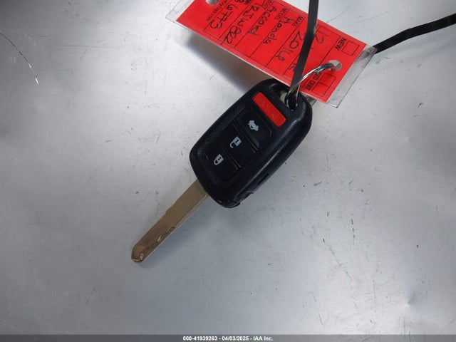 1HGCR2F52GA116582 Honda Accord Sport
