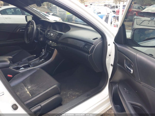 1HGCR2F52GA116582 Honda Accord Sport