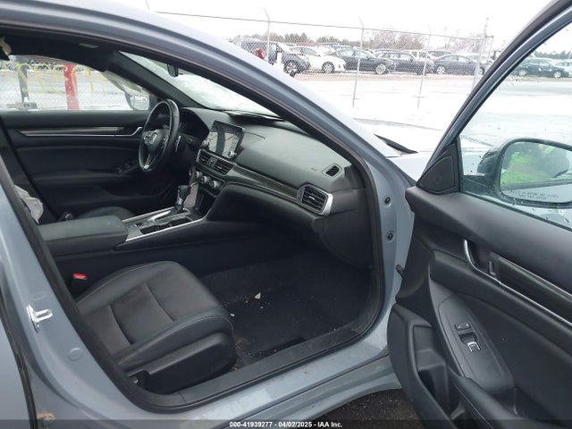 1HGCV1F38NA072444 Honda Accord Sport