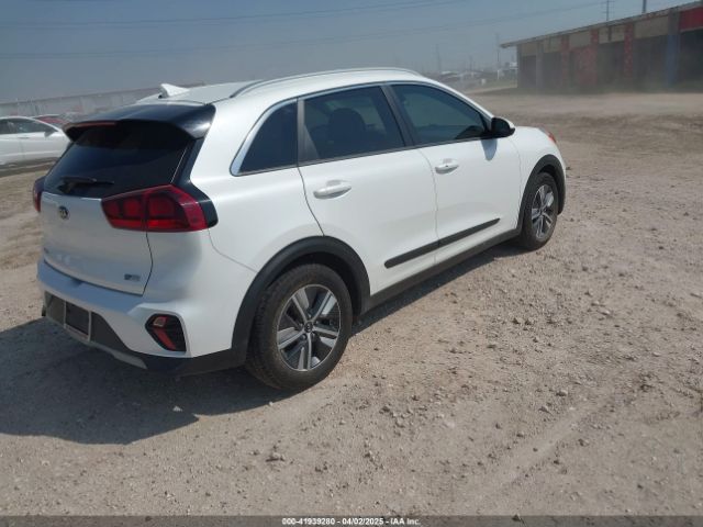 KNDCB3LCXL5400184 KIA Niro Lxs