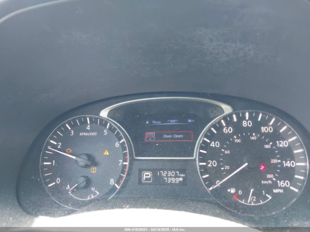 5N1AR2MM5EC689313 Nissan Pathfinder S