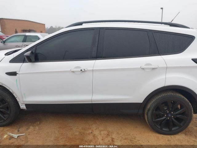1FMCU0GDXKUA74253 Ford ESCAPE SE