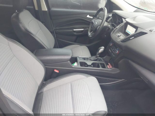 1FMCU0GDXKUA74253 Ford ESCAPE SE