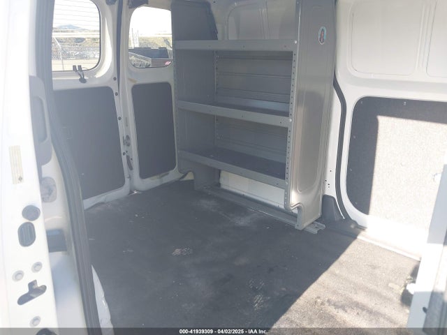 3N6CM0KN3FK733653 Nissan NV200 SV