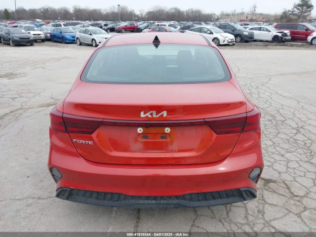 3KPF24AD2NE468128 KIA Forte Lxs