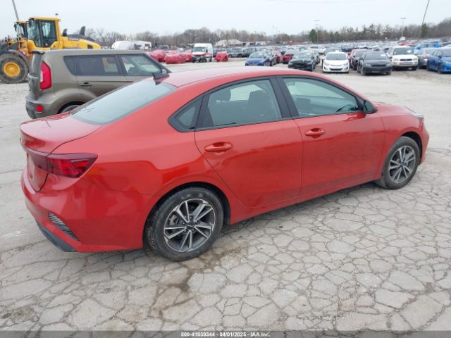 3KPF24AD2NE468128 KIA Forte Lxs