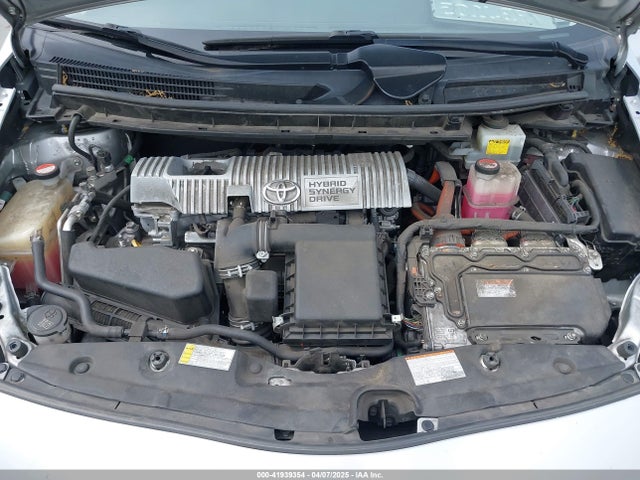 JTDKN3DU9F1990366 Toyota Prius Two