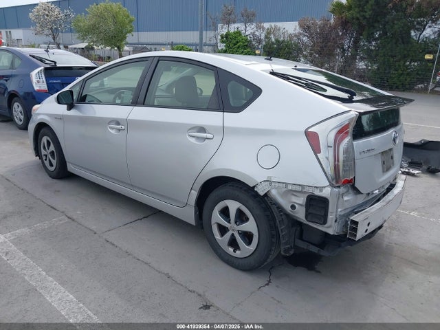 JTDKN3DU9F1990366 Toyota Prius Two