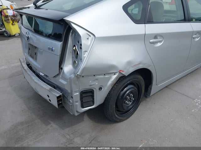 JTDKN3DU9F1990366 Toyota Prius Two