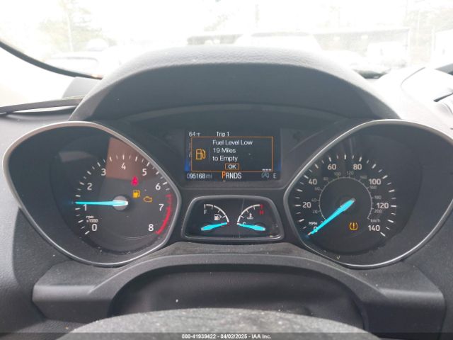 2017 FORD ESCAPE 1FMCU0GD1HUC73328 Photo 6