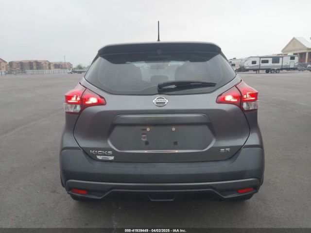 3N1CP5CU1KL506188 Nissan KICKS SR