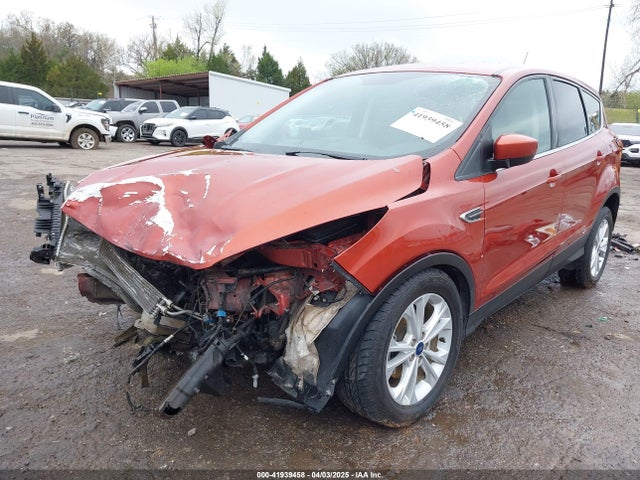 1FMCU0GD2KUC52592 Ford ESCAPE SE