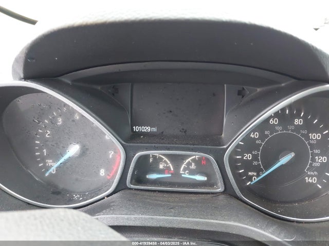 1FMCU0GD2KUC52592 Ford ESCAPE SE