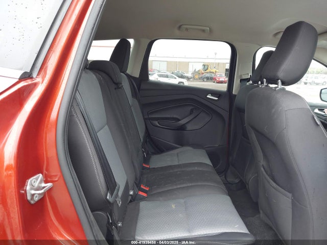 1FMCU0GD2KUC52592 Ford ESCAPE SE