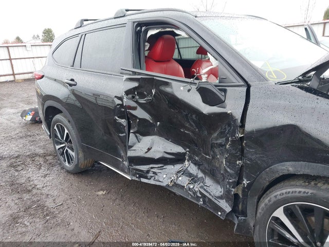 5TDLZRBH3MS159477 Toyota Highlander Xse