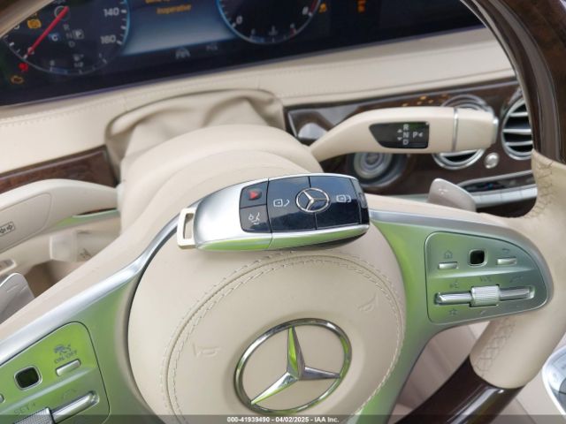 WDDUG8DB0JA389005 Mercedes-Benz S 560