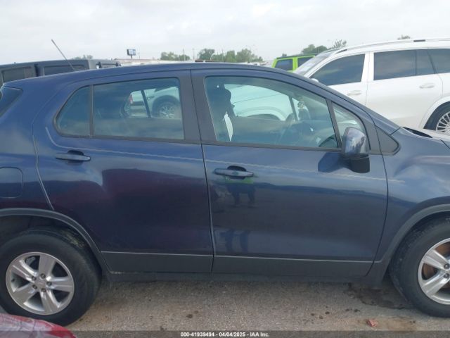 3GNCJKSB5KL233714 Chevrolet TRAX LS