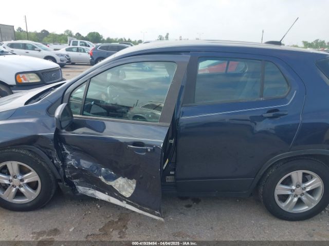3GNCJKSB5KL233714 Chevrolet TRAX LS