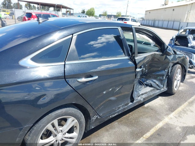 5NPE34AFXJH666455 Hyundai SONATA SEL