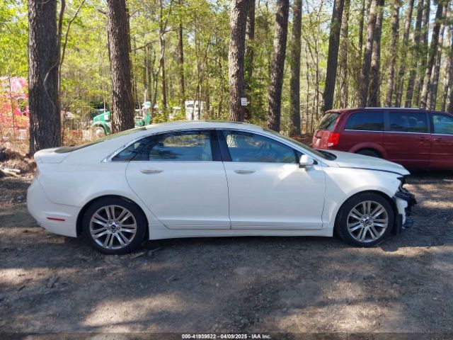 3LN6L2J92GR610837 Lincoln MKZ