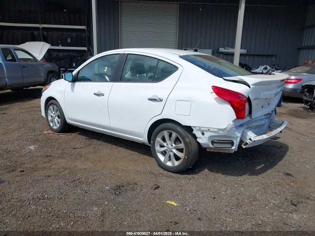 3N1CN7APXHL865305 Nissan Versa 1.6 Sl