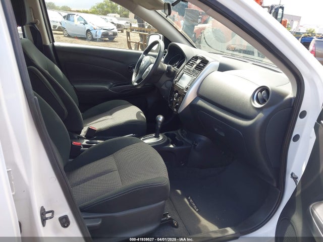 3N1CN7APXHL865305 Nissan Versa 1.6 Sl