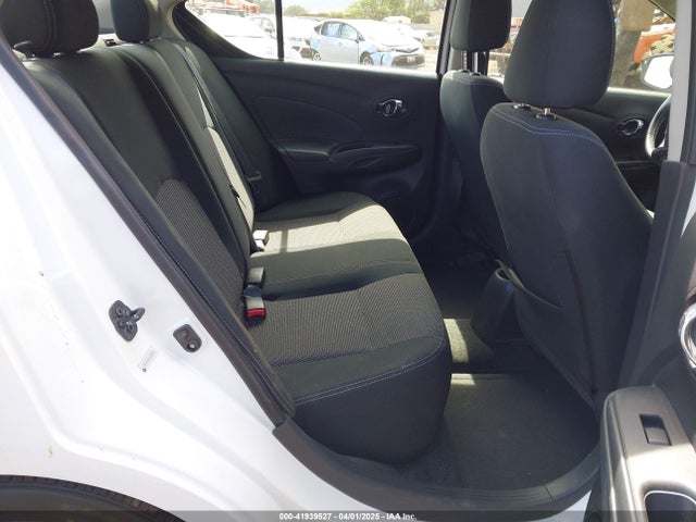 3N1CN7APXHL865305 Nissan Versa 1.6 Sl