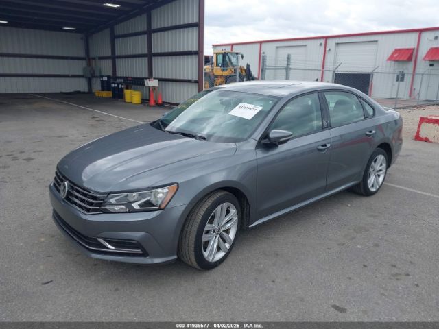 1VWLA7A33KC006305 Volkswagen Passat 2.0t Wolfsburg Edition